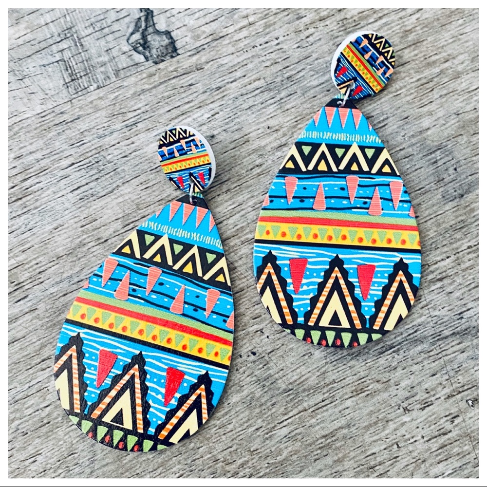 ETHNIC PRINT CHIC DROPPED EARRINGS - Picture 1 of 4